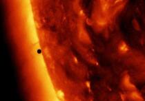 В космосе, на расстоянии около 2400 световых лет от нас, астрономы обнаружили загадочную структуру, которая заставляет по-новому взглянуть на конечную судьбу нашей собственной планеты. Об этом пишет британская The Times (статью перевели ИноСМИ). 