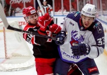 17 января 2026 года «Спартак» провёл первый домашний матч за 48 дней, уступив «Торпедо» со счётом 0:1 при рекордной посещаемости в 10 813 зрителей. Единственный гол забил Глеб Пугачёв. Несмотря на 30 бросков и усиленное давление в третьем периоде, москвичи не смогли забить Денису Костину. Александр Георгиев отразил 22 броска. «Спартак» с 51 очком — восьмой на Западе, «Торпедо» — четвёртый с 58 очками.