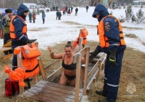 На 17:00 19 января более 3 тысяч человек приняли участие в крещенских купаниях на территории Курганской области