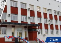 Здание было сильно повреждено обстрелами