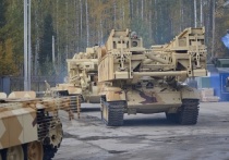 Губернатор Свердловской области Денис Паслер поручил увеличить на 200 тысяч рублей размер единовременной выплаты жителям региона, которые заключат контракт с военным ведомством для прохождения военной службы в зоне проведения спецоперации