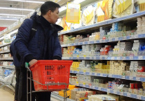 По данным Союза потребителей России, в результате скрытого подорожания товаров за счет уменьшения веса или объема в упаковке — так называемой шринкфляции - россияне теряют около 1 триллиона рублей ежегодно