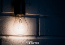 Прокуратура Советского района Астрахани восстановила права многодетной семьи, дом которой длительное время не был подключён к сетям электроснабжения, несмотря на заключённый договор