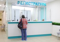 При появлении первых признаков заболевания, лучше сначала обратиться к терапевту или фельдшеру местного ФАПа, поликлиники или амбулатории – этот шаг обеспечит диагностику, правильное лечение и сократит возможные риски, уверяет заведующая поликлиникой районной больницы села Октябрьское Татьяна Агейченкова