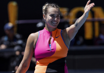 В четвертьфинале Australian Open 2026 первая ракетка мира белоруска Арина Соболенко уверенно обыграла американку Иву Йович со счётом 6:3, 6:0. Матч продолжался 1 час 30 минут. Соболенко реализовала 4 из 9 брейк-пойнтов, тогда как Йович не использовала ни одного из пяти. Белорусская теннисистка, двукратная чемпионка турнира (2023, 2024), вышла в полуфинал, где сыграет с победительницей пары Гауфф — Свитолина.