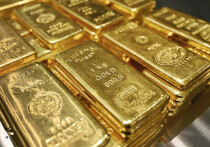 Котировки золота впервые в истории превысили психологически важную отметку пять тысяч долларов за унцию, достигнув на этой неделе уровня $5 004. Этот взрывной рост, зафиксированный в ходе торгов, вновь разжег дискуссии о будущем мировой финансовой системы и роли драгоценных металлов в условиях нарастающей геополитической и экономической турбулентности. 