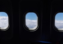 Американская юристка Рэйчел Грин скончалась во время трансатлантического перелёта из Миннесоты в Лондон, заснув на плече у своей матери и больше не проснувшись