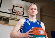 Казалось бы, всего лишь обычный матч Единой лиги, в котором встречаются лидер чемпионата ЦСКА, и середняк «Енисей». Однако встреча выдалась весьма важной, поскольку красноярский «Енисей» выпустил на площадку форварда Даниила Касаткина, которого выпустили из французской тюрьмы. 