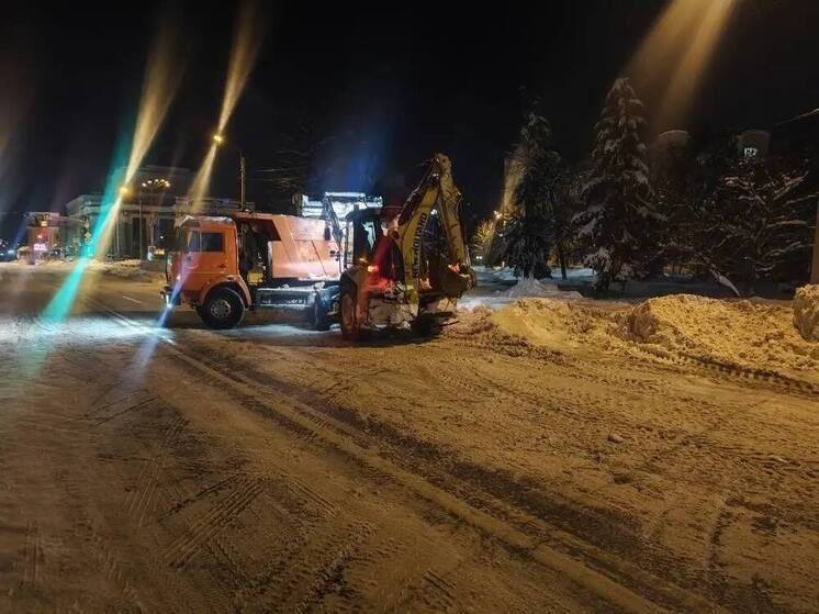 Пензенцев просят не оставлять авто на дорогах, чтобы техника могла убрать снег