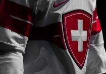 Женская хоккейная сборная Швейцарии изолирована на Олимпиаде после выявления норовируса у одной спортсменки. Случай подтверждён 7 февраля по результатам теста, проведённого после победы над Чехией (4:3 Б) 6 февраля. Заболевшая изолирована с момента появления симптомов; у других игроков признаков инфекции нет. Из-за карантина команда пропустила церемонию открытия Игр. Ранее норовирус был зафиксирован у четырёх финских хоккеисток, из-за чего матч Финляндия — Канада перенесён с 5 на 12 февраля.