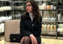 В мире моды, где тренды меняются с завидной скоростью, все больше девушек стремятся к стилю, который сочетает в себе простоту и комфорт