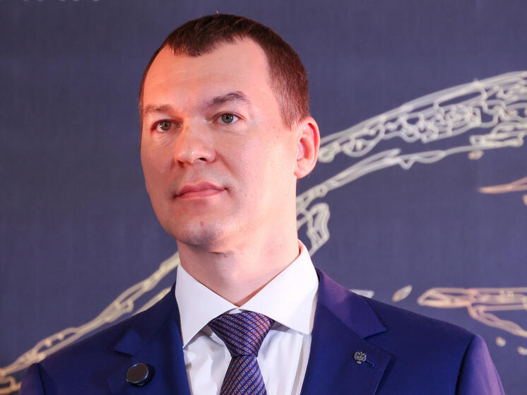 В России готовятся к возвращению в большой спорт, чего страна добивается с 2022 года. Более того, по словам министра спорта и главы Олимпийского комитета России (ОКР) Михаила Дегтярёва, у нашей страны это получается. Об этом он говорил на заседании комитета Госдумы по физической культуре и спорту. Судя по выступлению Дегтярёва, Россия идет по правильному пути и полноценное возвращение не за горами. 