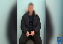 В Красноярском округе Астраханской области задержан курьер телефонных мошенников, который приехал за деньгами к пожилой местной жительнице