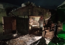 В Мурманске пожарные потушили возгорание в гараже на Прибрежной автодороге.