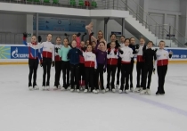 В Центре зимних видов спорта в Астрахани прошёл мастер-класс Анны Погорилой — мастера спорта России международного класса, двукратного бронзового призёра чемпионата Европы и бронзового призёра чемпионата мира по фигурному катанию