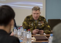 В 2025 году депутат Тюменской областной Думы Игорь Винников стал участником более ста общественно значимых общероссийских, региональных и муниципальных мероприятий, которые проходили в Ханты-Мансийске и Ханты-Мансийском районе, Сургуте и Сургутском районе, Пыть-Яхе и Нефтеюганске