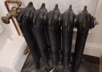 В Кандалакше отключили отопление и горячую воду.