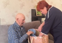 В Красноярске поздравили с 99-летием ветерана Великой Отечественной войны и почётного гражданина города Дмитрия Парфеновича Мизяева