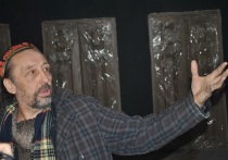 В одну из больниц Екатеринбурга доставили драматурга, руководителя «Коляда-театра» Николая Коляду, у которого ухудшилось здоровье