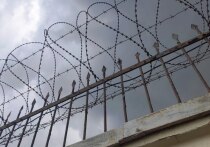 В Мончегорске судебные приставы задержали мужчину, который задолжал своему несовершеннолетнему сыну миллион рублей