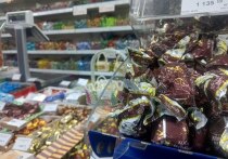 Иногда родители сталкиваются с вопросом, какие сладости выбрать для ребенка, чтобы порадовать его и при этом не навредить. Важно помнить, что яркая упаковка — это не все, а качество, состав и формат подачи играют гораздо большую роль. Подходя к выбору осознанно, можно сделать сладкий подарок безопасным и интересным.