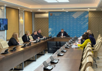Заседание оперативного штаба по безопасности дорожного движения прошло под председательством первого заместителя председателя правительства региона Дмитрия Рожина