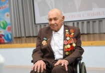 11 марта 100-летний юбилей отметил Почетный гражданин Свердловской области, участник Великой Отечественной войны, житель села Нижнеиргинское Красноуфимского округа Александр Старцев