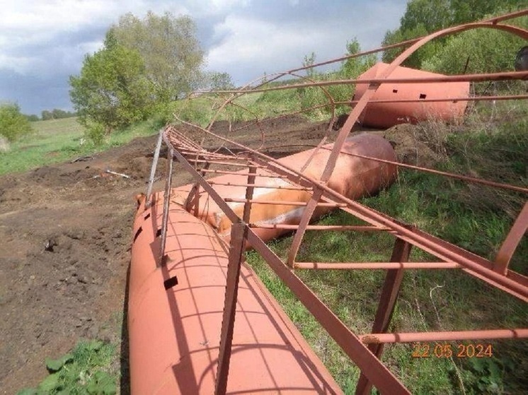 Руководители двух фирм отделались «условкой» за обрушение водонапорной башни в алтайском селе