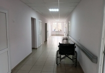 В пресс-службе Педиатрического университета рассказали о несовершеннолетних пациентах, поступивших в минувшие выходные к врачам после опасного досуга. Трое из госпитализированных нуждались в стационарном лечении, двоим из них потребовалось хирургическое вмешательство.