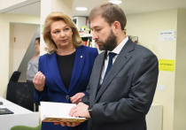 Сегодня, 22 марта, подвели итоги работы муниципального округа Кронверкское за 2025 год. На территории проживает более 16,8 тысячи человек. В округе ведется комплекс мероприятий по созданию комфортной городской среды, сообщил глава Петроградского района Дмитрий Ваньчков.