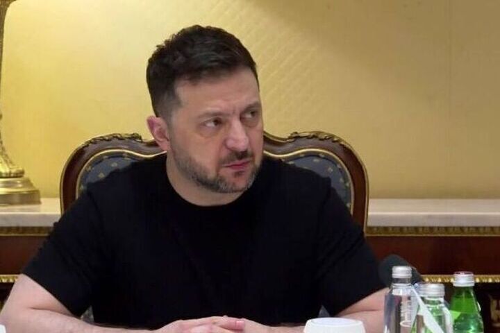 На Украине требуют раскрыть информацию о выезде друга Зеленского в Испанию