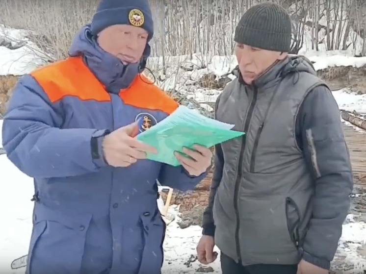 В Туве из-за потепления закрываются ледовые переправы