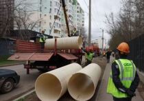 В Астрахани коммунальные службы ведут реконструкцию канализационных сетей на улицах Боевая и Орехово-Зуевская с использованием современных технологий
