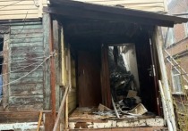 В Астрахани возбуждено уголовное дело после гибели трёх человек при пожаре в аварийном многоквартирном доме