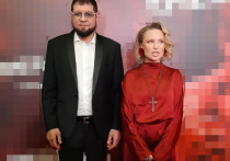 Боец ММА, чемпион мира Александр Емельяненко появился на показе документального фильма о себе любимом