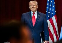 Президент Дональд Трамп защищает свою непримиримую любовь к диетической газировке, выдвигая безумную теорию о том, что этот напиток может убивать рак в организме