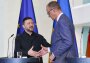 Федеральный канцлер Германии Фридрих Мерц, пожимая руку Владимиру Зеленскому на совместном брифинге, сделал заявление, от которого у тысяч украинских беженцев в ФРГ, вероятно, похолодело внутри