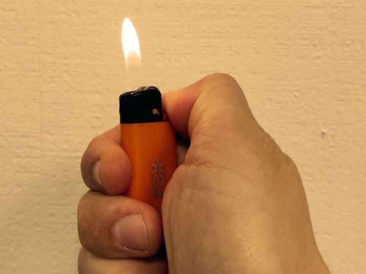 Обиженный своей подругой кавалер поджег стену ее дома в Терволово