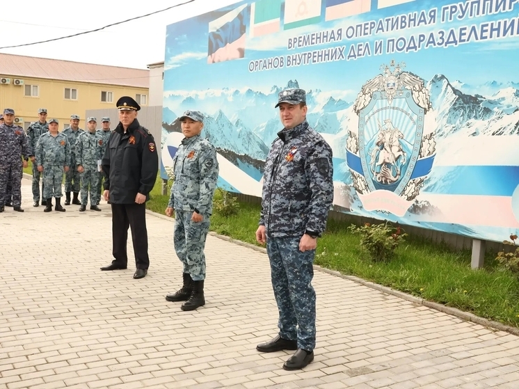 Замминистра внутренних дел Тувы посетил место дислокации сводного отряда тувинской полиции в Чеченской Республике