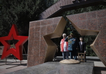 От стен Кремля до пиков Тянь-Шаня: в республику доставили частицы Вечного огня, зажженного у Могилы Неизвестного Солдата