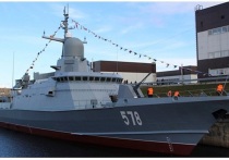 В составе ВМФ России приняли малый ракетный корабль "Буря" — носитель крылатых ракет "Калибр-НК"