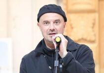 Накануне Дня победы поэт Влад Маленко был во Ржеве, был на Солдатском мемориальном кладбище, где  в камне и железе выбиты имена тысяч советских воинов, а также  его стихотворение «Ржев»