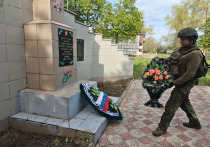 В зоне специальной военной операции военнослужащими 36-й общевойсковой армии отремонтированы и восстановлены памятники героям Великой Отечественной войны