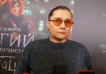 Актриса Мария Голубкина, которая озвучила имя своего потенциального отца, — Андрея Миронова и приписываемого ей — Владимира Высоцкого, заговорила и об изменениях в личной жизни