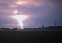 В подмосковные Солнечногорск и Клин пришли ливни и грозы, сообщает ТАСС