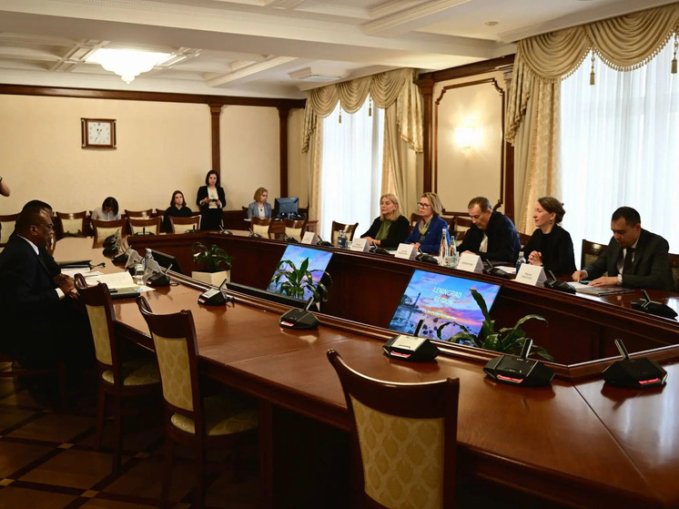 Ленобласть наметила новые шаги в сотрудничестве с Танзанией