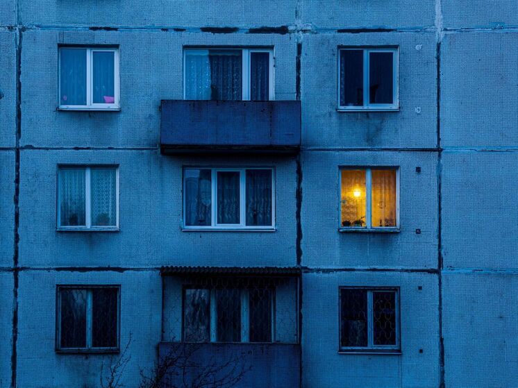 В Салехарде врачи спасли двухлетнего ребенка после падения с 4-го этажа