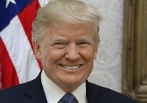 Американский лидер Дональд Трамп, как сообщает The Guardian, привез на саммит НАТО в Анкаре делегацию из 1400 человек
