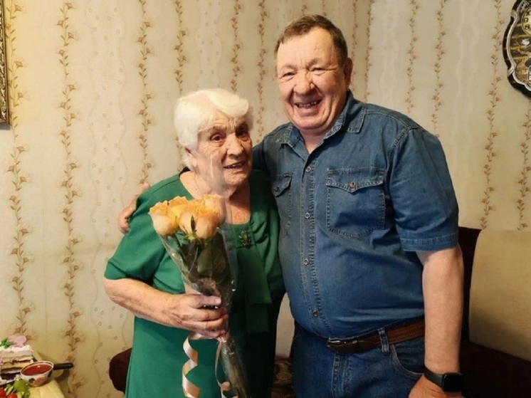 95-летие отметила заслуженный педагог из Биробиджана