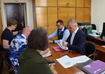 Депутат Государственной Думы Александр Коган представил в Окружную избирательную комиссию документы о выдвижении кандидатом в депутаты Государственной Думы Федерального Собрания Российской Федерации IX созыва по Серпуховскому одномандатному избирательному округу № 128
